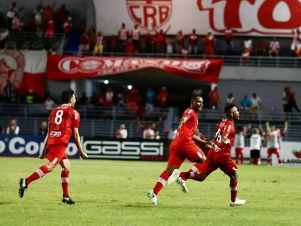 No último jogo, CRB venceu o Botafogo-SP, por 1 a 0, no Rei Pelé, e ganhou força na Série B