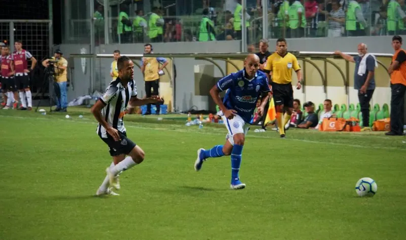 Lateral esquerdo Carlinhos marcou um gol nos últimos quatro jogos do CSA no Rei Pelé