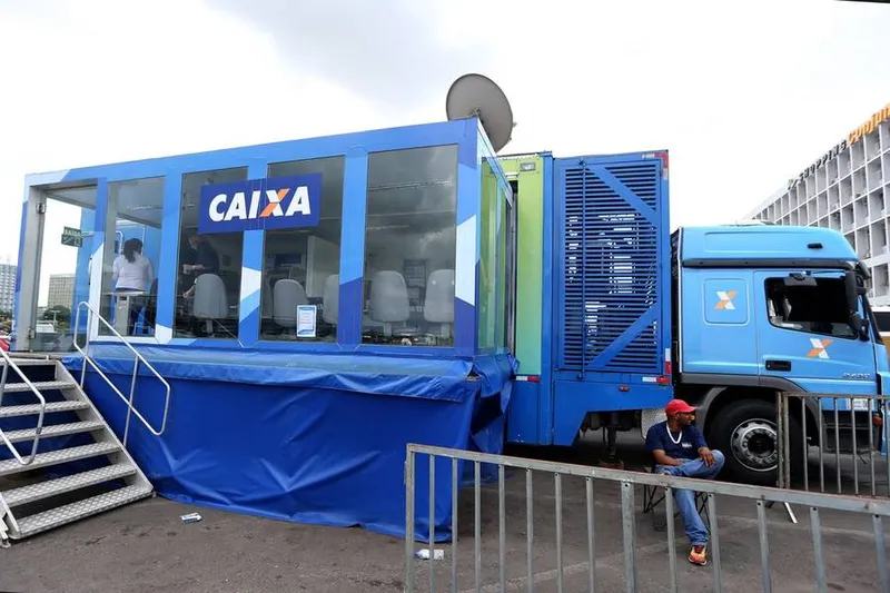 Caminhão da adimplência da Caixa, que está em Arapiraca desde a última segunda-feira