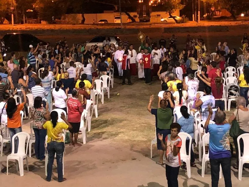 Fiéis católicos participaram da programação em homenagem à Canonização de Irmã Dulce, no último domingo (13)