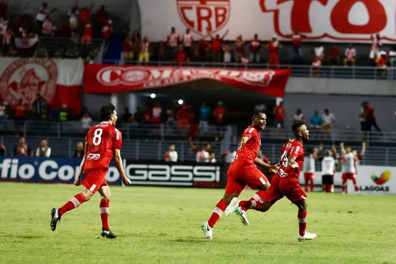 Imagem ilustrativa da imagem Com gol de Willie, CRB bate o Botafogo-SP e se aproxima do G4: 1 a 0
