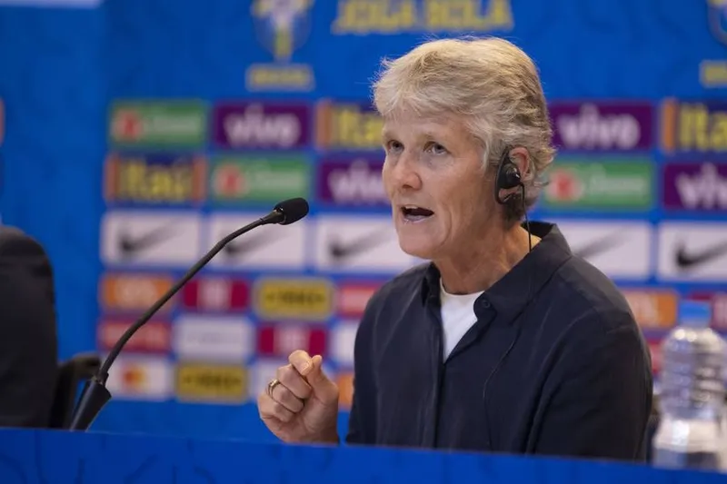 Imagem ilustrativa da imagem Marta e Geyse são convocadas por Pia Sundhage