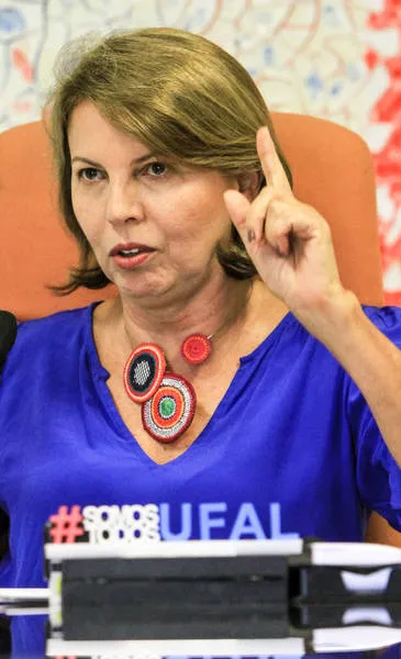 Reitora Valéria Correia diz que verba para a universidade estão muito abaixo do previsto