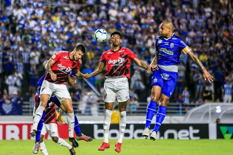 Imagem ilustrativa da imagem No olho do Furacão!