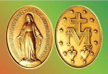 Medalha revelada pela Virgem Maria possui símbolos poderosos e cheios de significados, segundo católicos