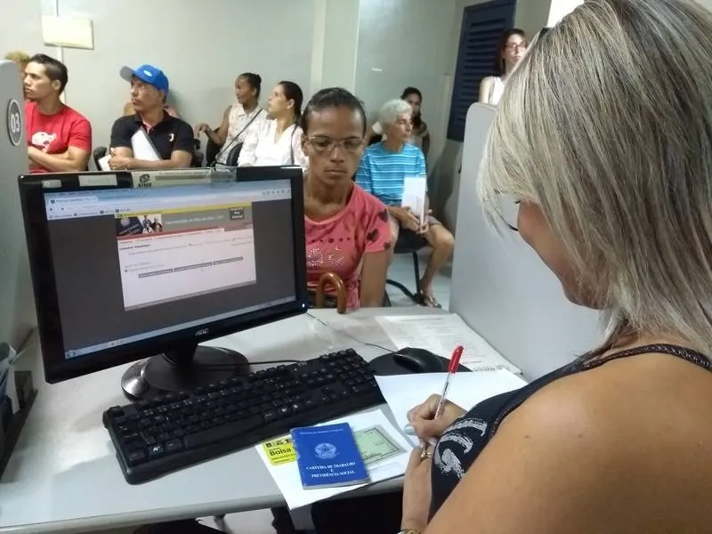 Corte na Secretaria do Trabalho compromete estratégias de acolhimento ao trabalhador