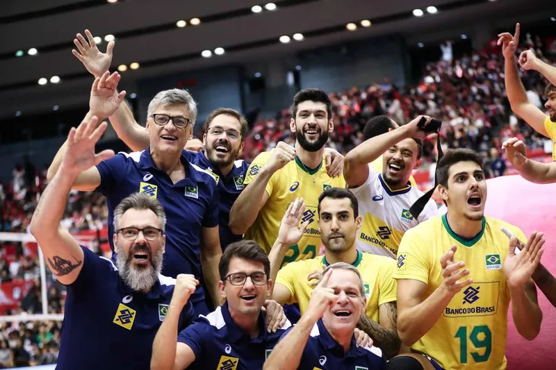 Pela terceira vez na história, Brasil é campeão da Copa do Mundo, no Japão: Seleção venceu por 3 sets a 1