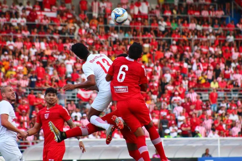 CRB volta a enfrentar o Bragantino no próximo sábado (3), desta vez fora de casa