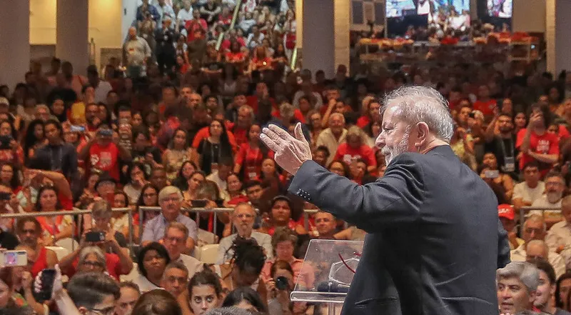 Lula segue solto no aguardo dos términos de todos os recursos e continua impedido de disputar eleições