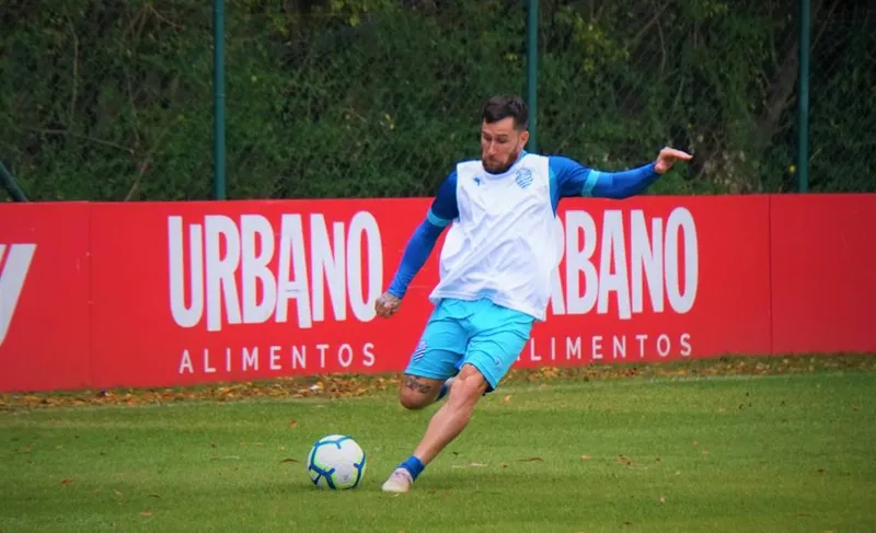 Meia Jonatan Gómez não deve atuar pelo CSA contra o São Paulo, no domingo, por pertencer à equipe paulista