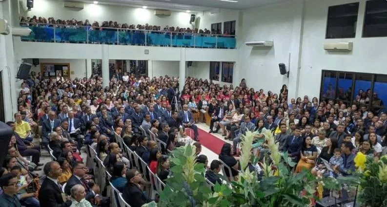AD em Arapiraca ficou lotada de fiéis durante a consagração de diáconos e presbíteros no dia 6