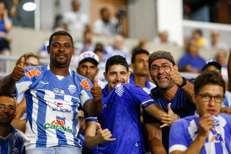 Imagem ilustrativa da imagem Balanço mostra média de público de CSA e CRB em 2019