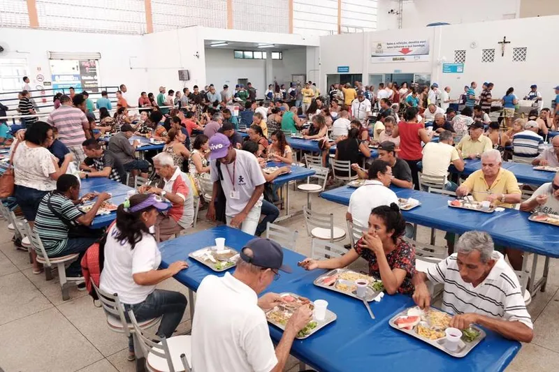 Localizado no Centro de Maceió, Restaurante Popular oferece refeições diárias a R$ 3