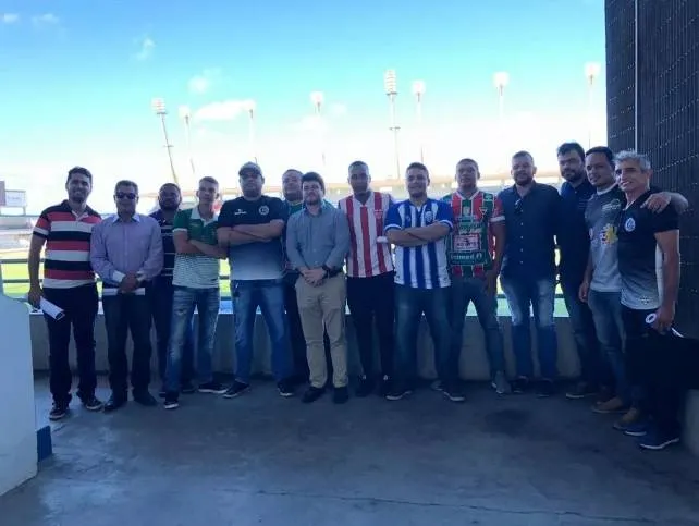 Representantes da FAF e dos clubes do Alagoano que irão disputar o campeonato estadual na versão digital/virtual