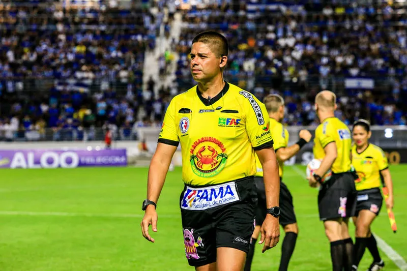 Maceió, 28 de janeiro de 2020
Lance do jogo entre CSA e Jaciobá. Partida válida pela 2ª rodada do Campeonato Alagoano de 2020, realizada no Estádio Rei Pelé. Alagoas - Brasil.
Foto: Ailton Cruz