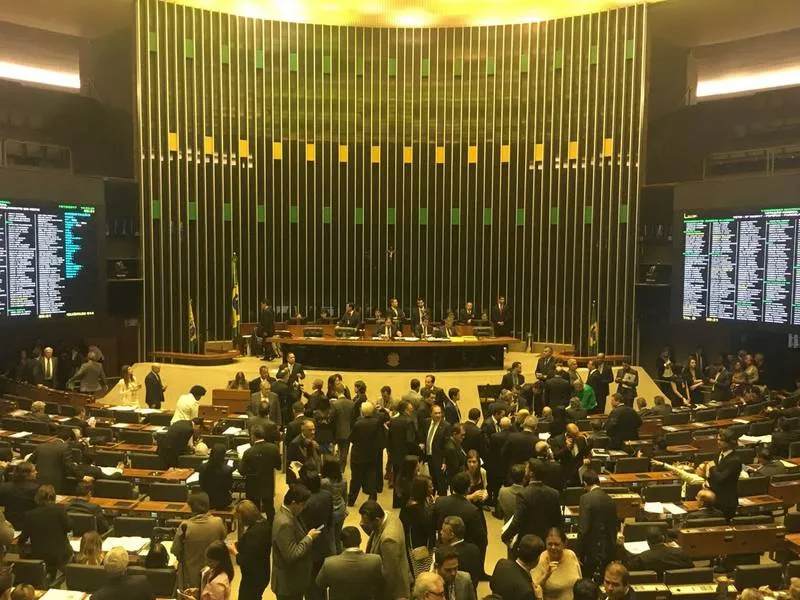 Após passar pela comissão mista, projeto do Orçamento para 2020 segue agora para o plenário do Congresso