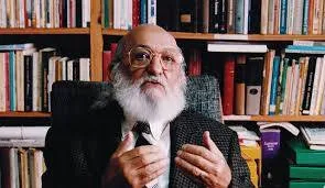 Chamado de “energúmeno” pelo presidente Jair Bolsonaro, Paulo Freire receberá homenagem no Senado