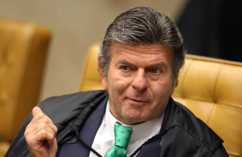 Fux revogou decisão do presidente da corte, Dias Toffoli, que havia adiado por 180 dias