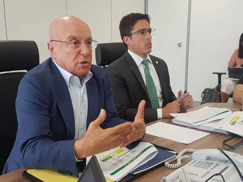 Imagem ilustrativa da imagem GOVERNO QUER OBTER R$ 150 BI COM PRIVATIZAÇÕES EM 2020