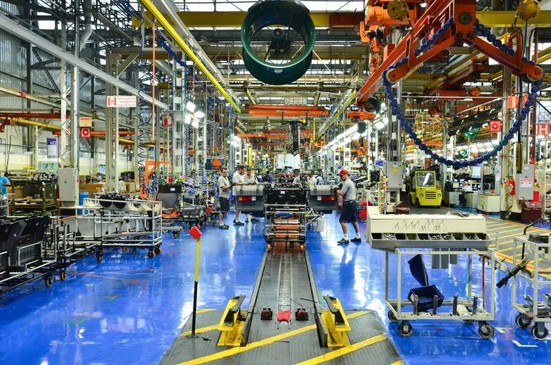 O número de empregados ficou em 50 pontos, estável em relação ao mês anterior