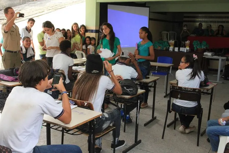 Imagem ilustrativa da imagem INTERDIÇÃO DE ESCOLAS EM BEBEDOURO DEVERÁ AFETAR MIL ALUNOS