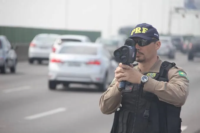 Uso do radar móvel em rodovias federais havia sido suspenso por Bolsonaro em agosto