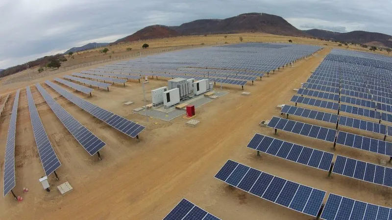 O Nordeste vem experimentando uma onda de investimentos em novas usinas de geração solar fotovoltaica