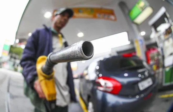 Preço médio da gasolina comercializada nos postos de Alagoas registrou alta de 0,86%