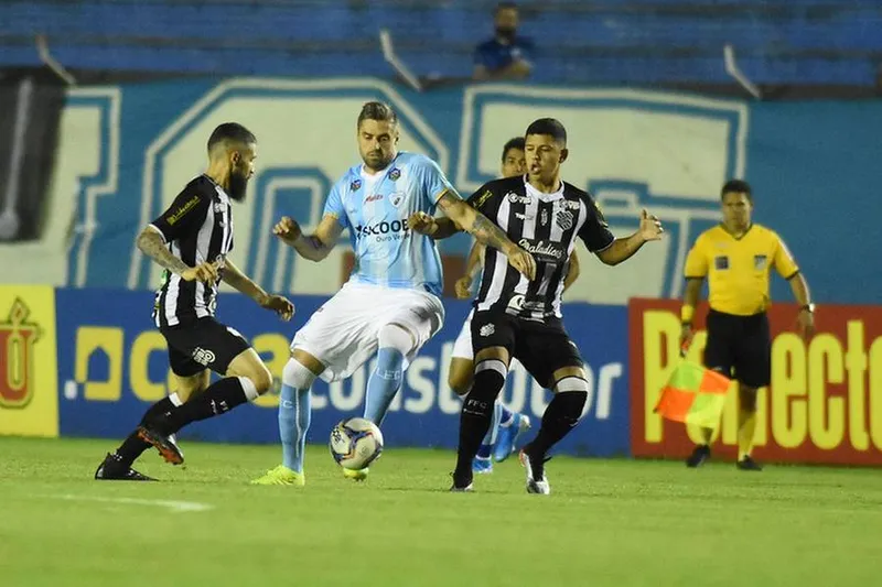 Imagem ilustrativa da imagem STJD acata pedido e Figueirense pode ser rebaixado à Série C