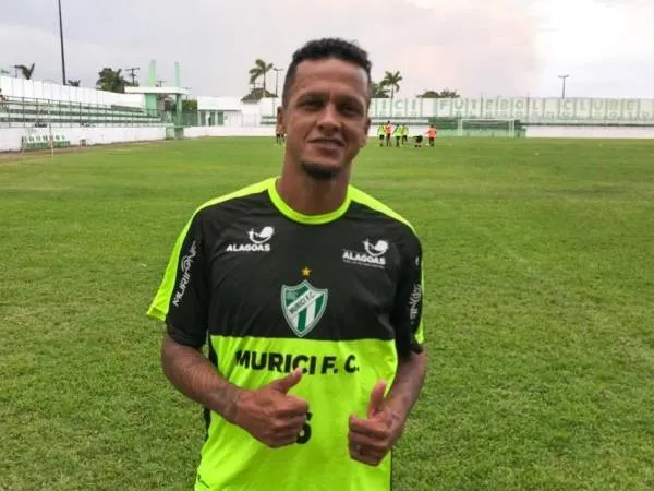 Aos 40 anos, Souza irá defender o Murici no Alagoano