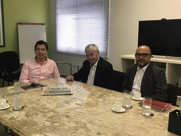 Diretor executivo da Organização Arnon de Mello, Luís Amorim recebe empresários da TAP Air Portugal
