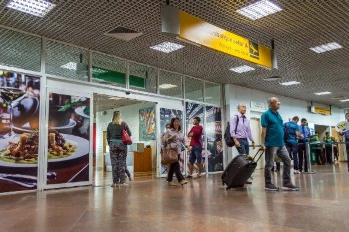 Voo que sairia do aeroporto Zumbi dos Palmares era fretado por empresa de turismo
