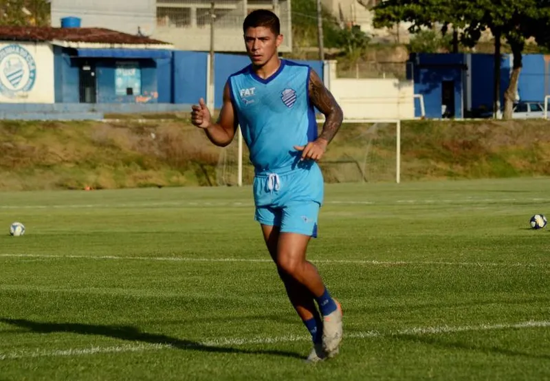Renatinho deverá retornar ao time titular no duelo com o Belo, neste domingo (16)