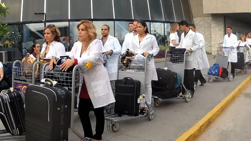 Imagem ilustrativa da imagem CUBANOS SERÃO REINTEGRADOS AO MAIS MÉDICOS
