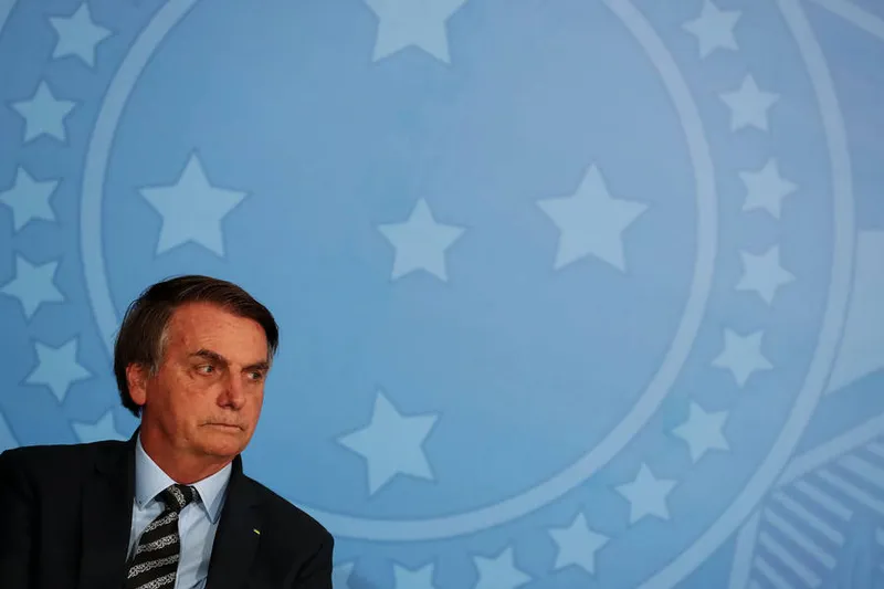 Bolsonaro compartilhou vídeos que convocam manifestações para o dia 15 a seu favor e contra o Congresso