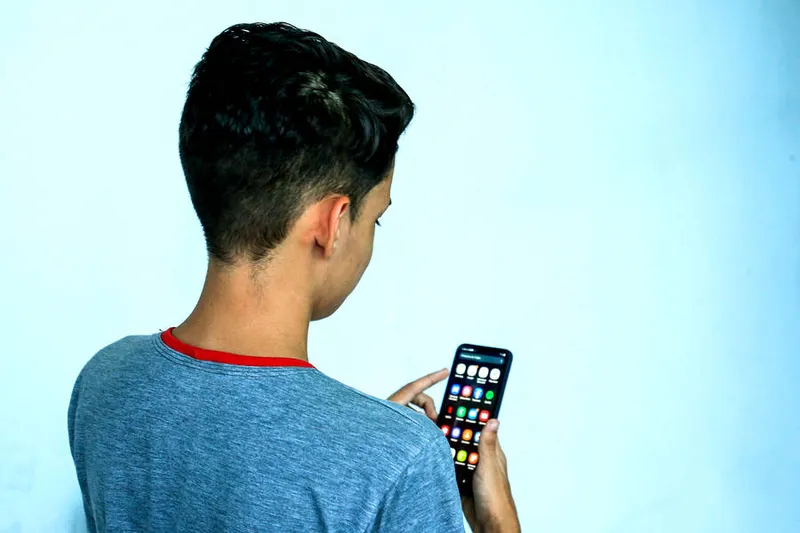 Maceió, 18 de fevereiro de 2020  
Estima-se que 80% dos pais não sabem o que os filhos acessam na internet. Alagoas - Brasil.
Foto: ©Ailton Cruz
