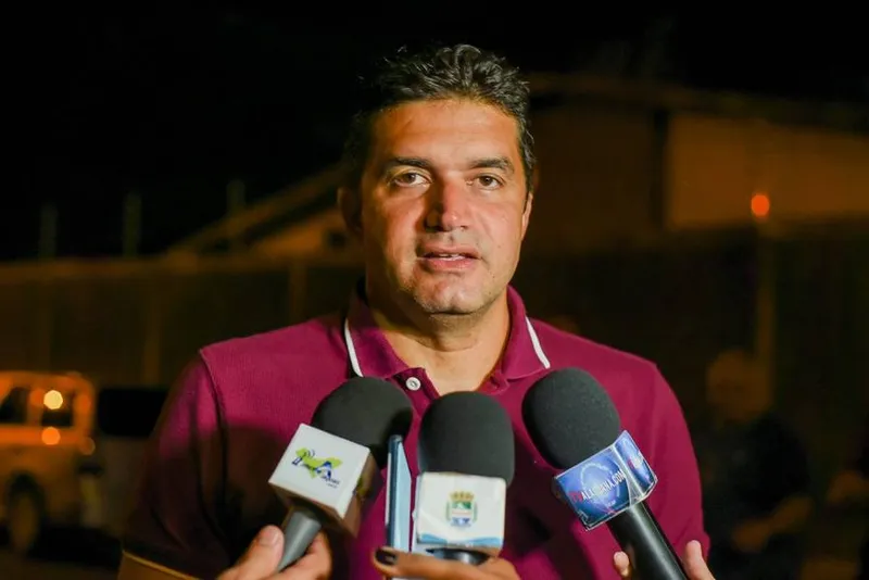 Rui chegou a protocolar ofício na direção nacional do PSDB exigindo uma posição rápida