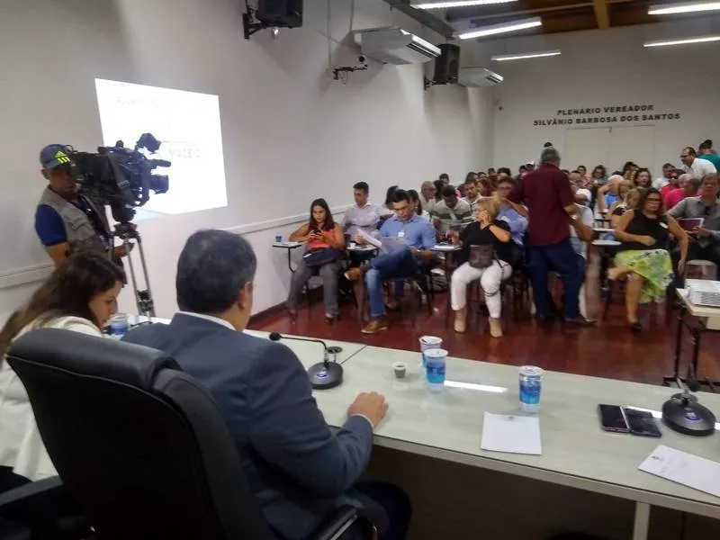 Imagem ilustrativa da imagem AUDIÊNCIA NA CÂMARA DISCUTE ALÍQUOTA PREVIDENCIÁRIA