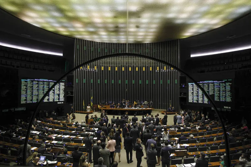 Sessão conjunta de deputados e senadores derrubou o veto do presidente Bolsonaro