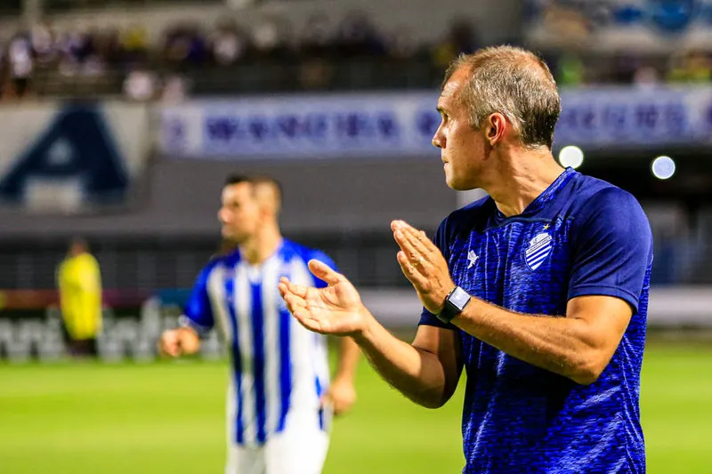 Maceió, 13 de fevereiro de 2020
Lance do jogo entre CSA e CSE. Partida válida pela 3ª rodada do Campeonato Alagoano de 2020, realizada no Estádio Rei Pelé. Alagoas - Brasil.
Foto: Ailton Cruz