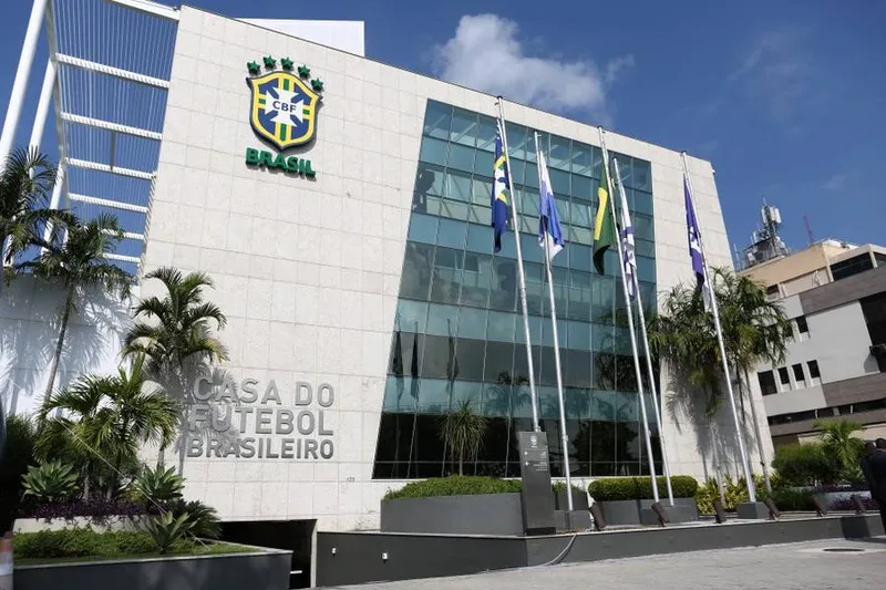 CBF anunciou nessa segunda-feira (6) medidas de apoio financeiro a clubes e Federações