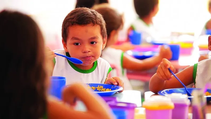 Imagem ilustrativa da imagem ESCOLAS OFERECERÃO MERENDA NA QUARENTENA