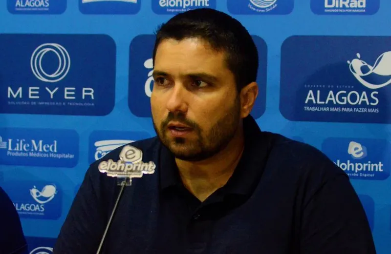 Com experiência no futebol paulista, Barbarotti iniciou os trabalhos no CSA nessa 4ª