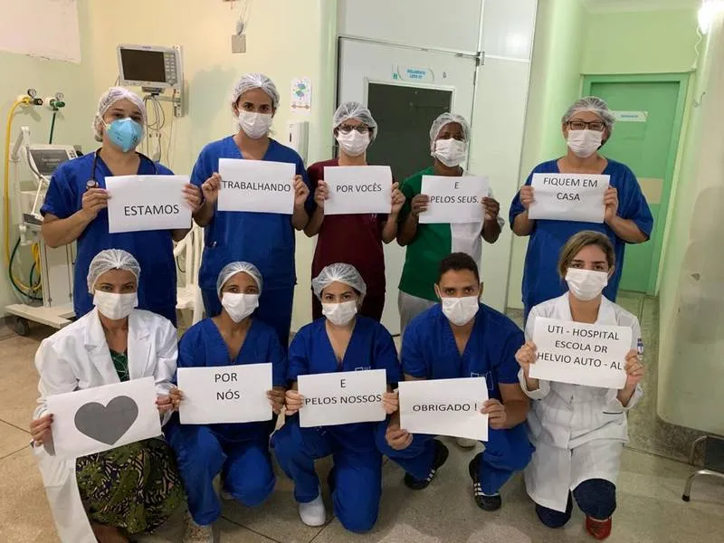 Imagem ilustrativa da imagem Profissionais que atuam na linha de frente contra pandemia do coronavírus relatam desafios