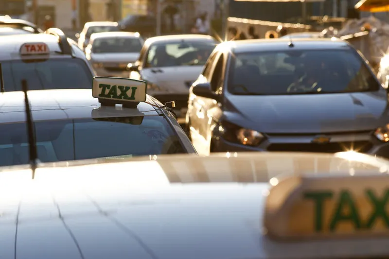 Sindicato dos Taxistas diz que a situação da categoria piorou e já traz reflexos para a sobrevivência da categoria