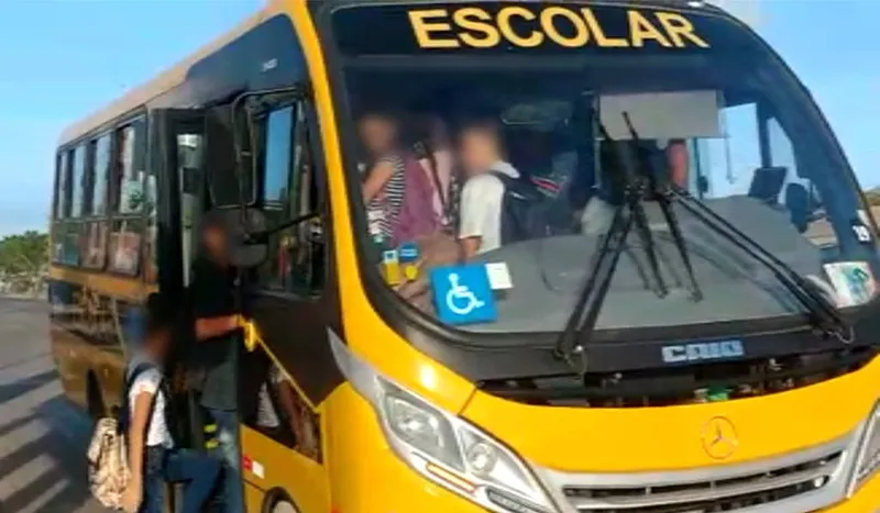 Imagem ilustrativa da imagem TRANSPORTE ESCOLAR LEVA PERIGO A ESTUDANTES DO BENEDITO BENTES
