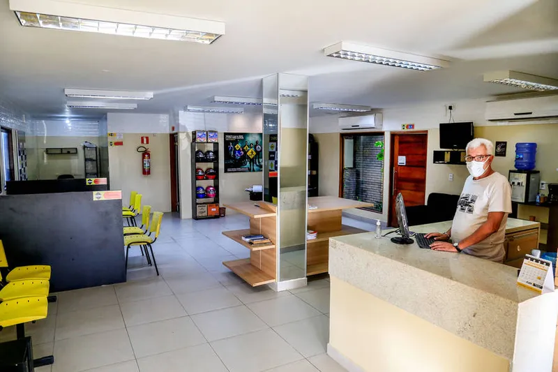 Maceió, 23 de junho de 2020 
Autoescola -  Centros de Formação de Condutores do Estado de Alagoas (SindCFC-AL). Situada na Avenida Comendador Gustavo Paiva, N° 354, Cruz das Almas, em Maceió. Alagoas - Brasil.
Foto: ©Ailton Cruz