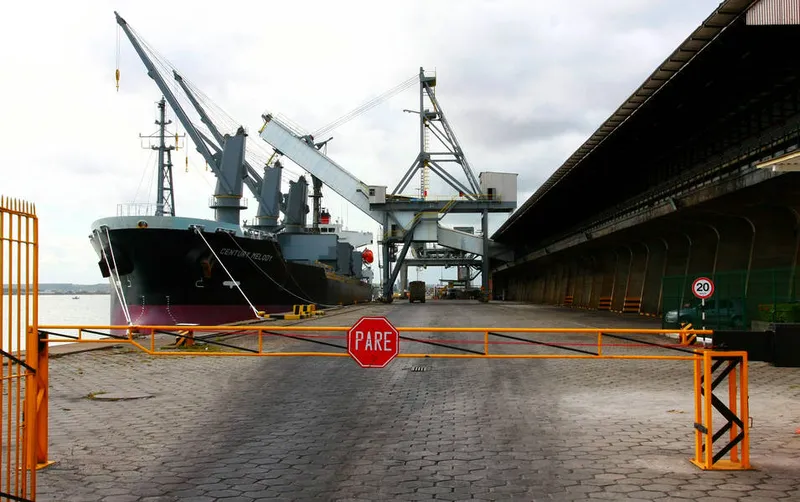 As exportações de açúcar responderam por 83% do volume exportado pelo estado