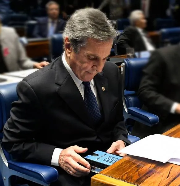 Fernando Collor celebrou o resultado favorável para a cultura nas redes sociais e relembrou criação da Lei Rouanet