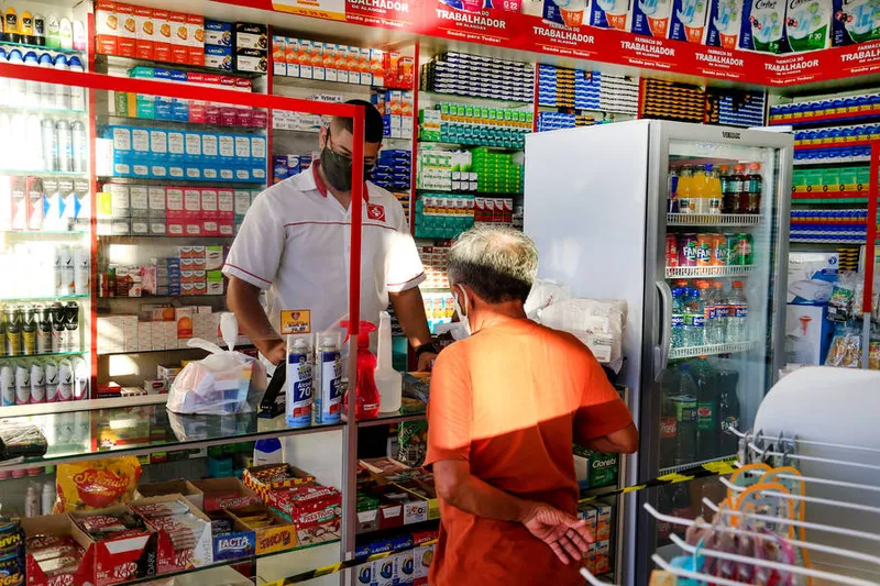 Maceió, 03 de junho de 2020 
Aumento no número de clientes em atendimento nas farmacia de Maceió. Alagoas - Brasil.
Foto: ©Ailton Cruz